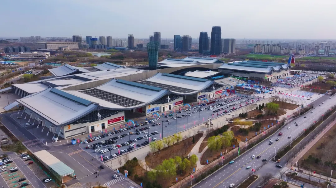 龍普股份攜2025戰(zhàn)略品類水箱參展2025HPE中國熱泵展，并為空氣能PK大舞臺提供優(yōu)質(zhì)水力模塊